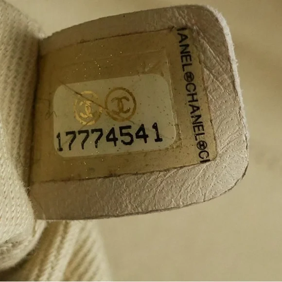 CHANEL Black Quilted Iridescent Calfskin Leather Chain Strap Bowling Bag - Picture 9 of 10